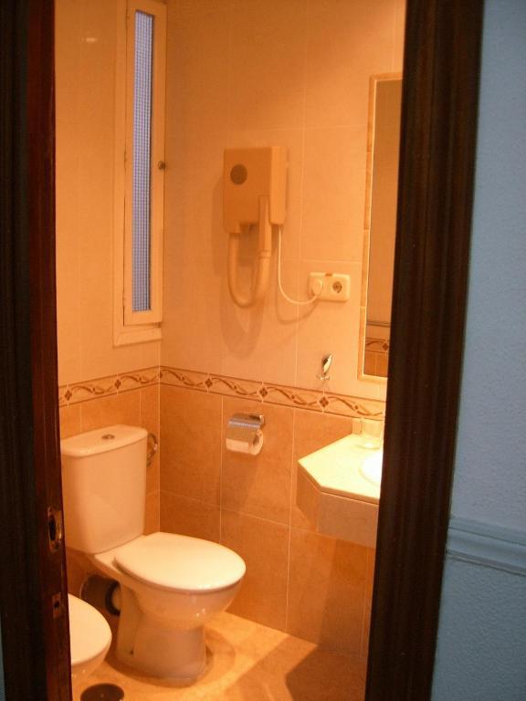 Camera Doppia con Letti Singoli con Bagno Privato